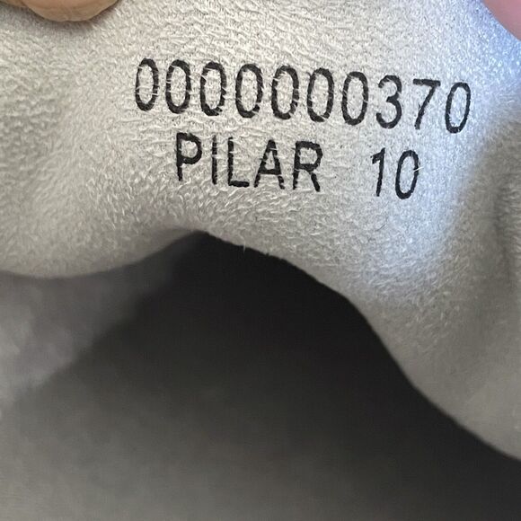 ShuShop Pilar Mismatched Sz 11 Left 10 Right Womens Camel Star Fashion Sneakers - Picture 8 of 14